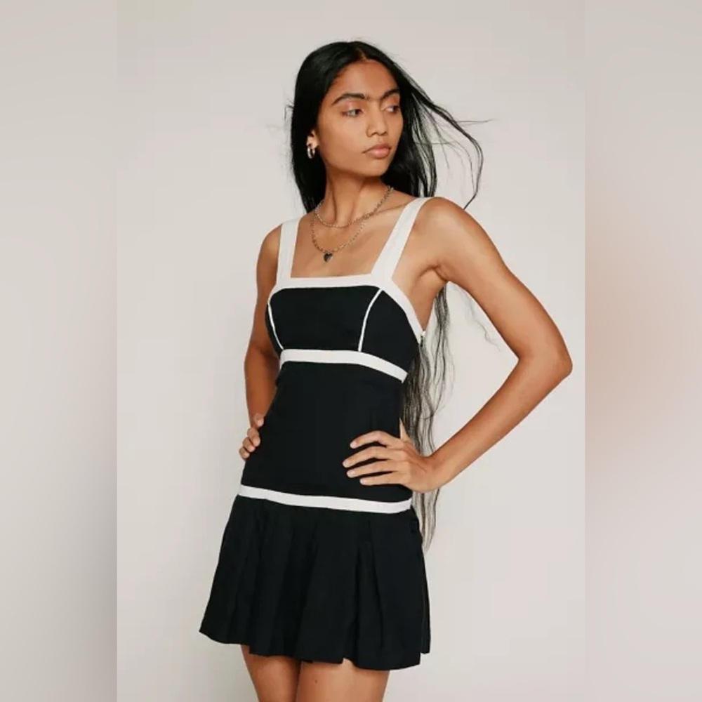 Kimchi Blue Urban Outfitters Black Faye Linen Mini Dress Medium